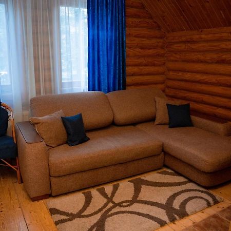 Gostiniy Dvor Non-Stop Hotel Херсон Екстериор снимка