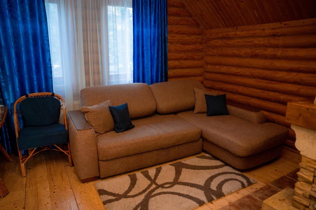 Gostiniy Dvor Non-Stop Hotel Херсон Екстериор снимка