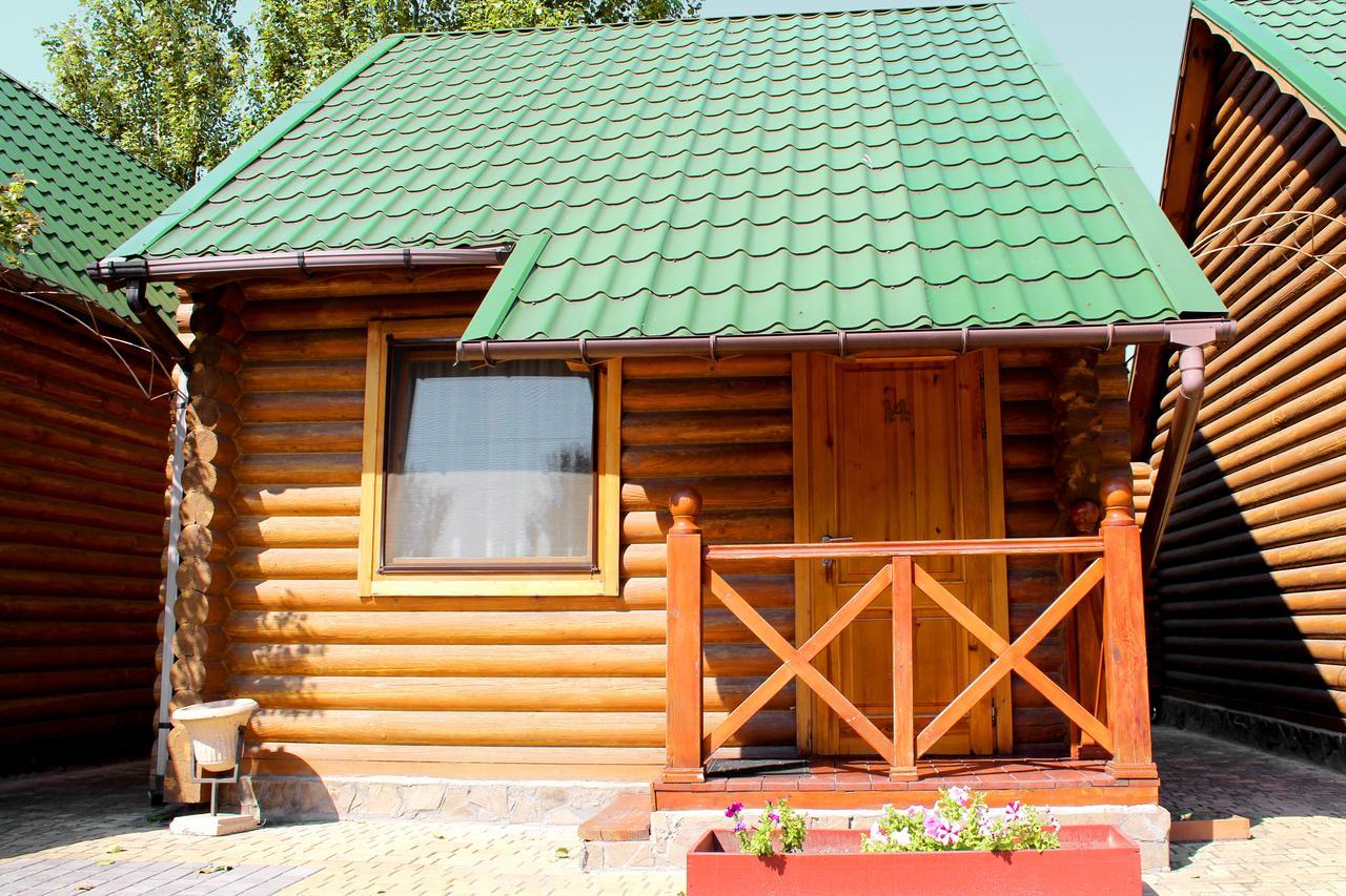 Gostiniy Dvor Non-Stop Hotel Херсон Екстериор снимка