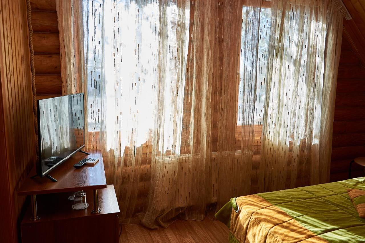 Gostiniy Dvor Non-Stop Hotel Херсон Екстериор снимка